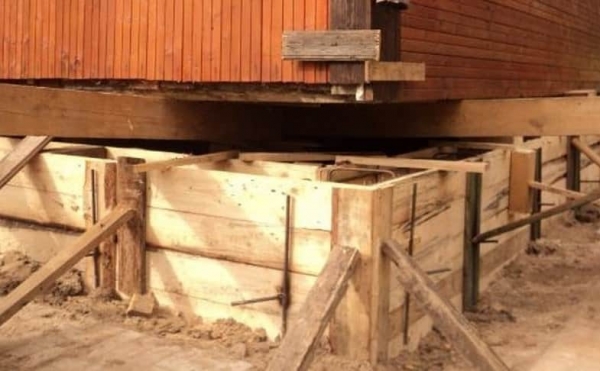 Ремонт старого фундамента дома Ремонт старого фундамента дома