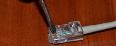 Как обжать кабель RJ-45 своими руками с инструментом и без Как обжать кабель RJ-45 своими руками с инструментом и без